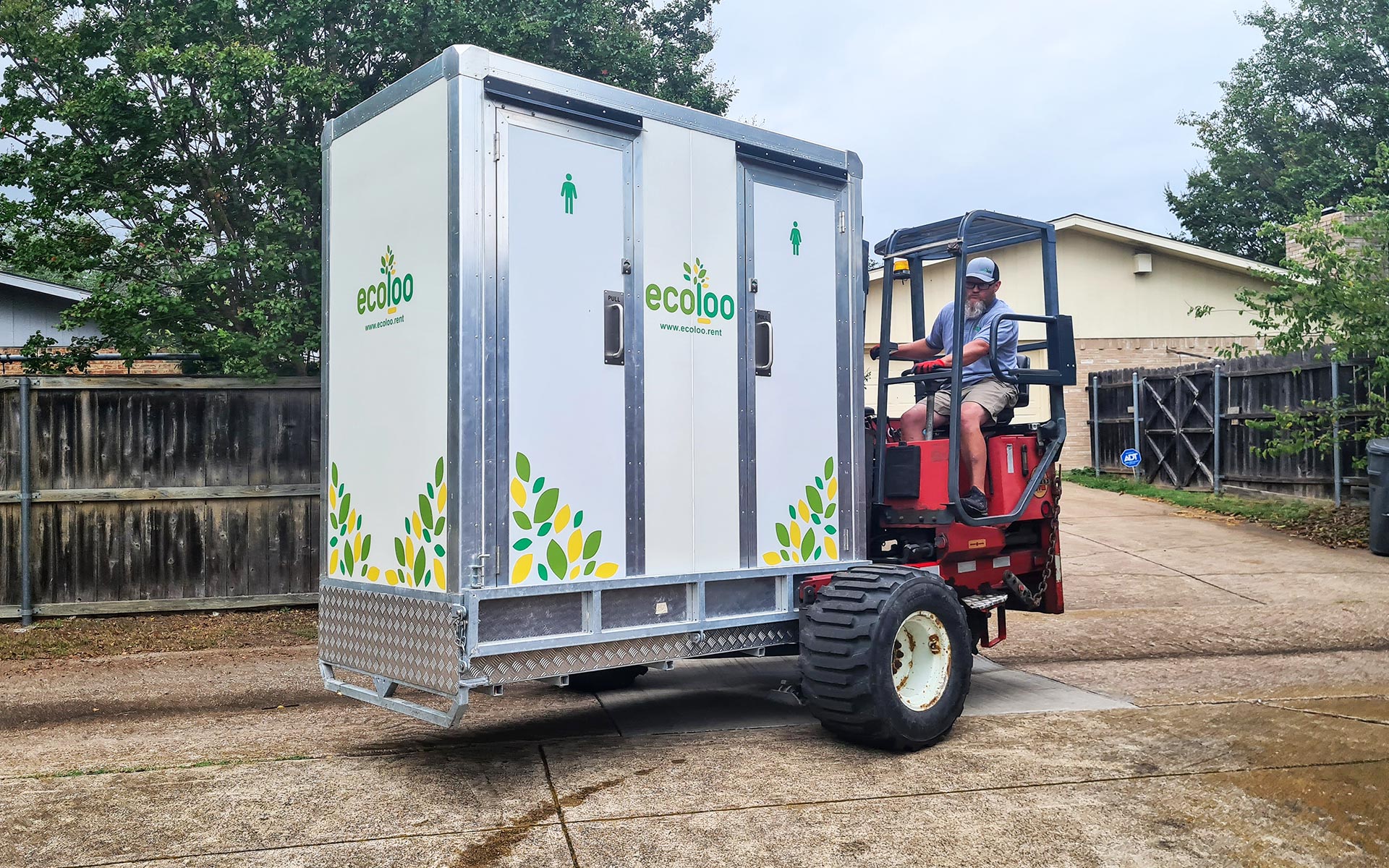 EcoBox Solar Powered Luxury Mobile Toilets