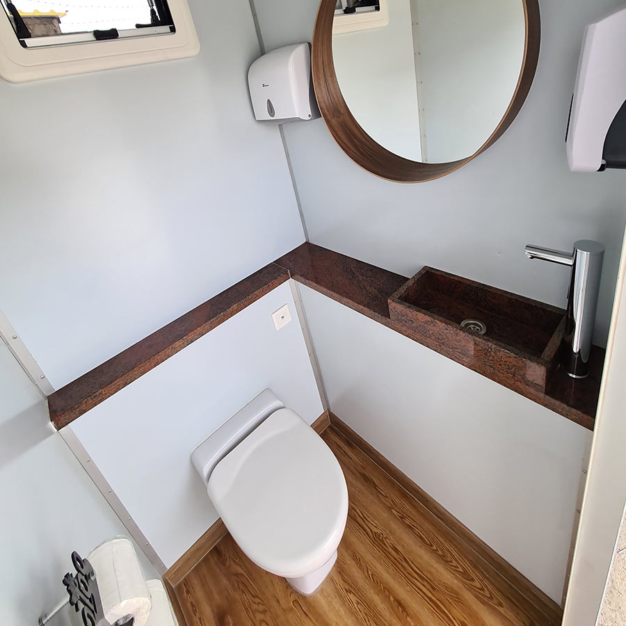 mobile vacuum toilet interior reverse
